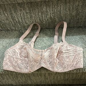 NWOT Chantelle size 34b bra
